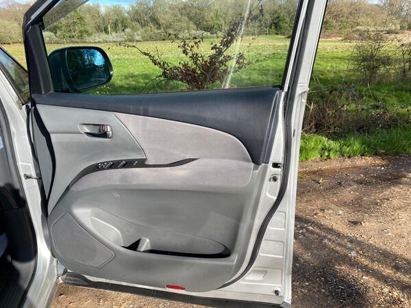 Used Toyota Estima 2009 for sale - 70787710: Photo 6