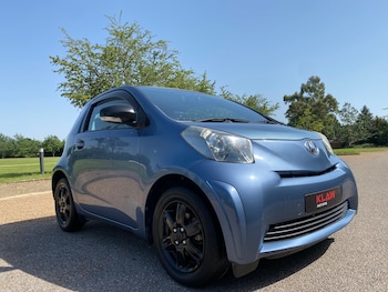 Used Toyota IQ 2010 for sale - 78997494: Photo