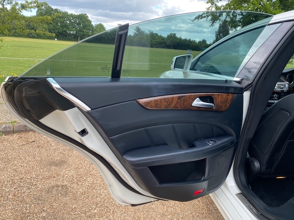 Used Mercedes-Benz CLS 2011 for sale - 74824022: Photo 37