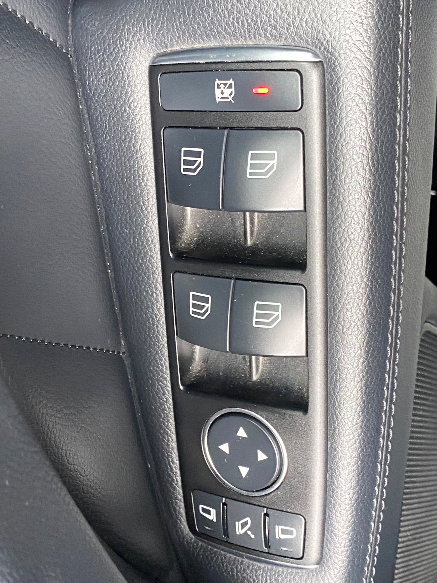 Used Mercedes-Benz CLS 2011 for sale - 74824022: Photo 74