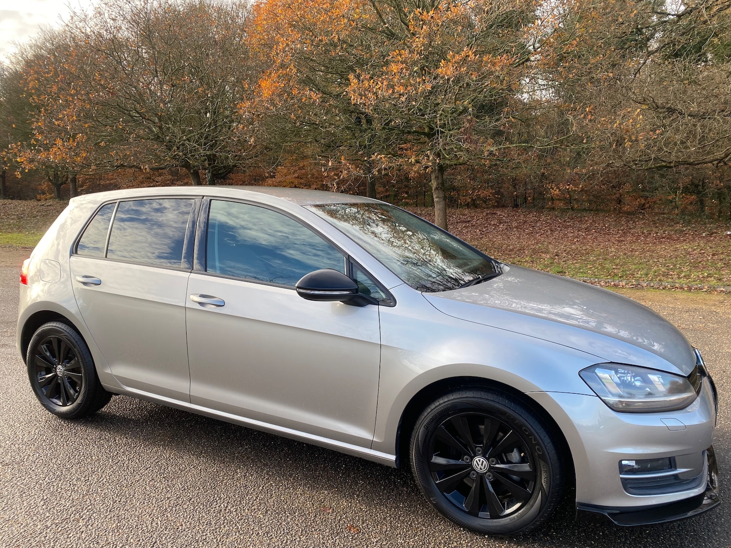 Used Volkswagen Golf 2013 for sale - 76842328: Photo 2