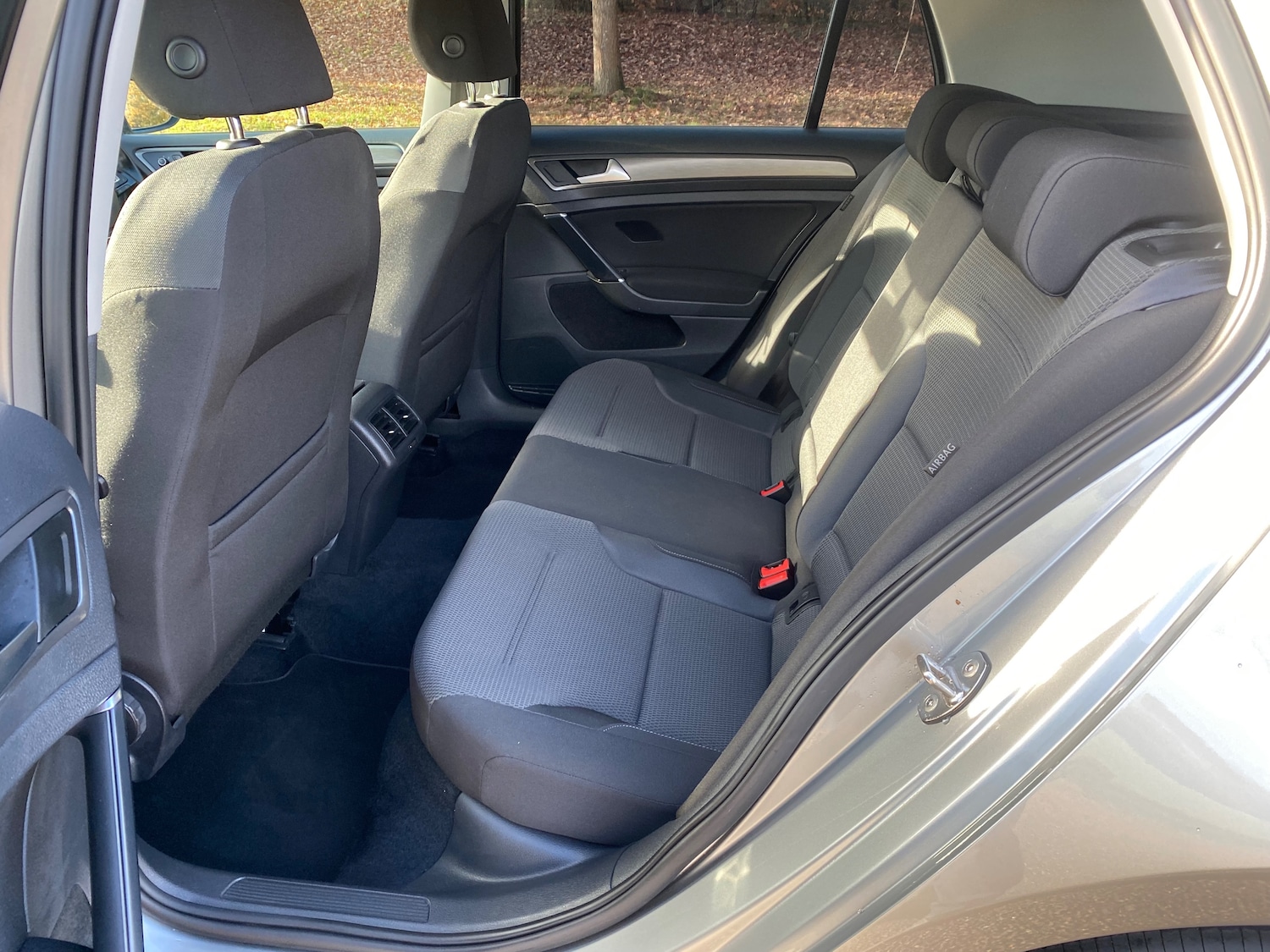 Used Volkswagen Golf 2013 for sale - 76842328: Photo 50