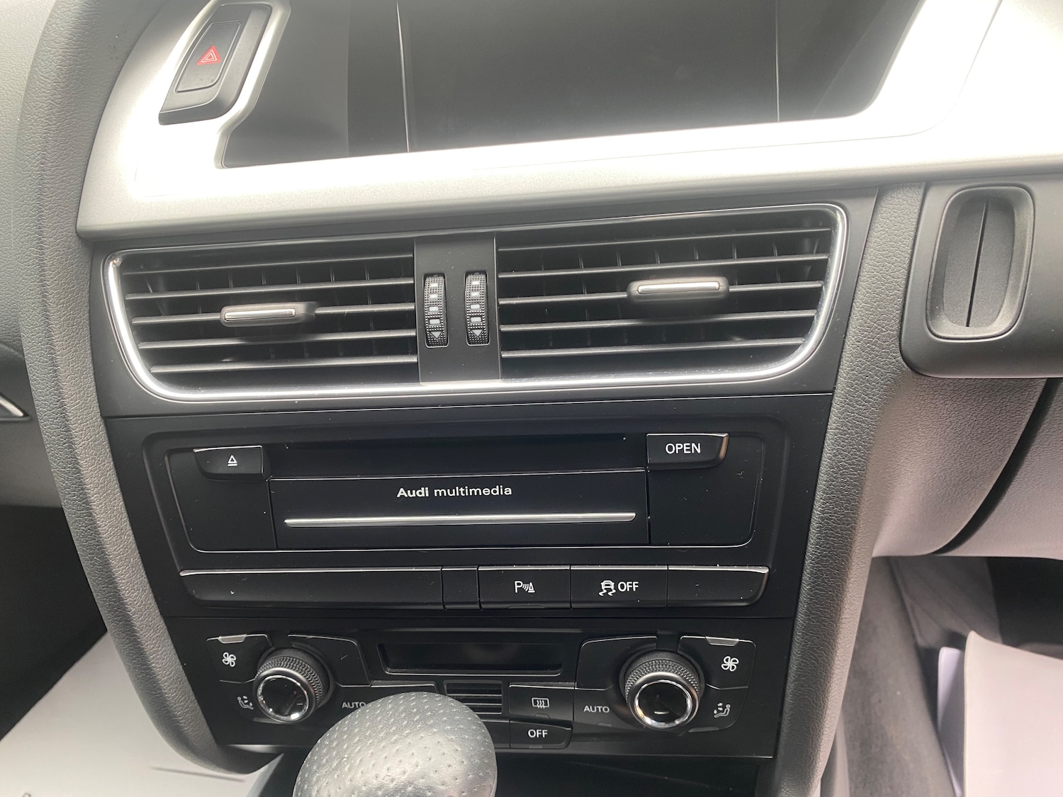 Used Audi A4 Avant 2011 for sale - 78074850: Photo 15