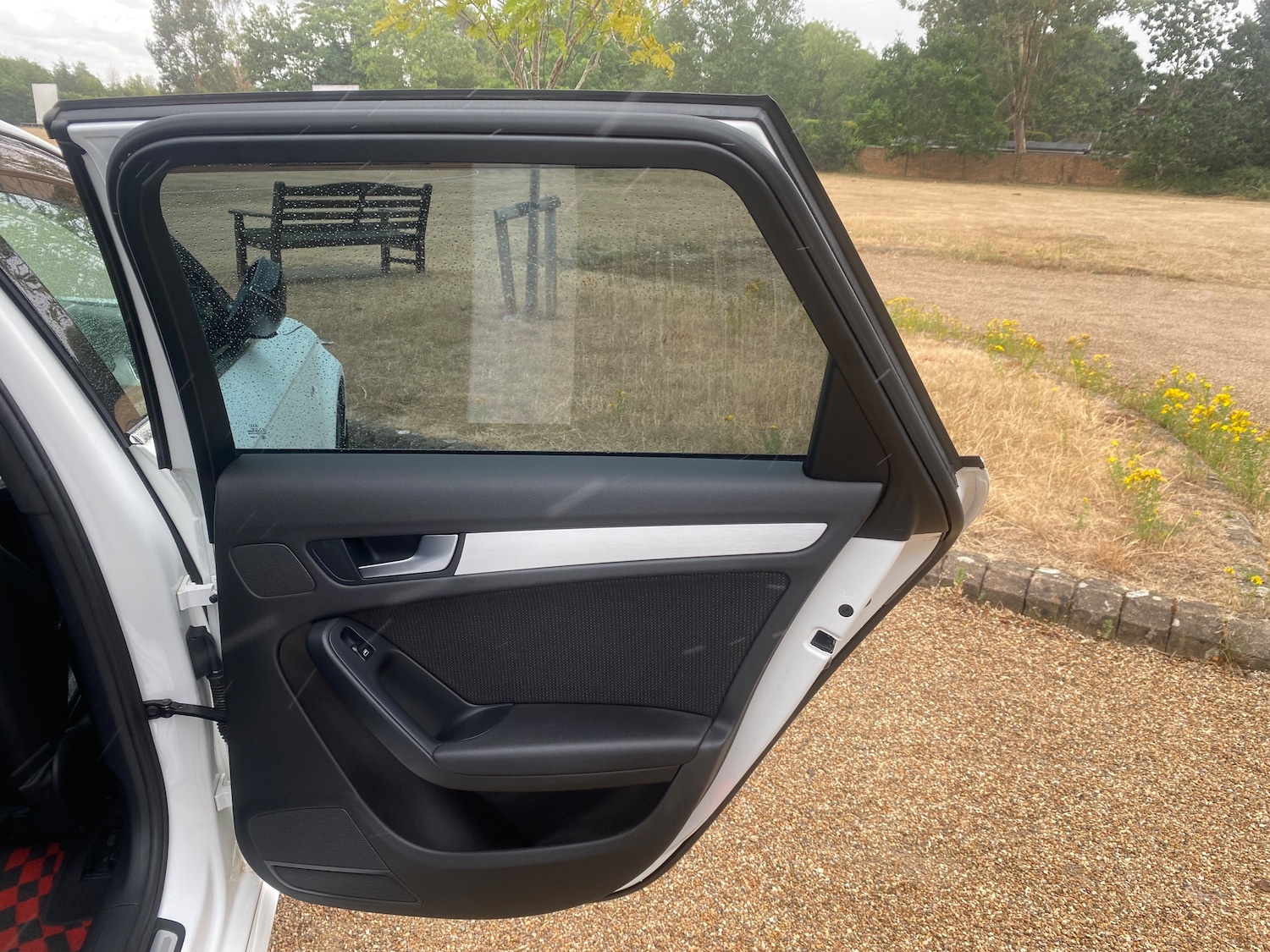 Used Audi A4 Avant 2011 for sale - 78074850: Photo 16