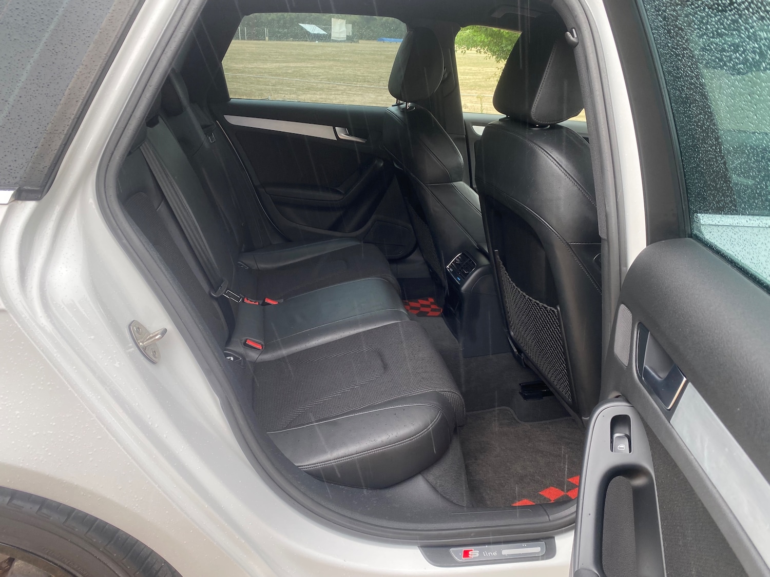 Used Audi A4 Avant 2011 for sale - 78074850: Photo 17