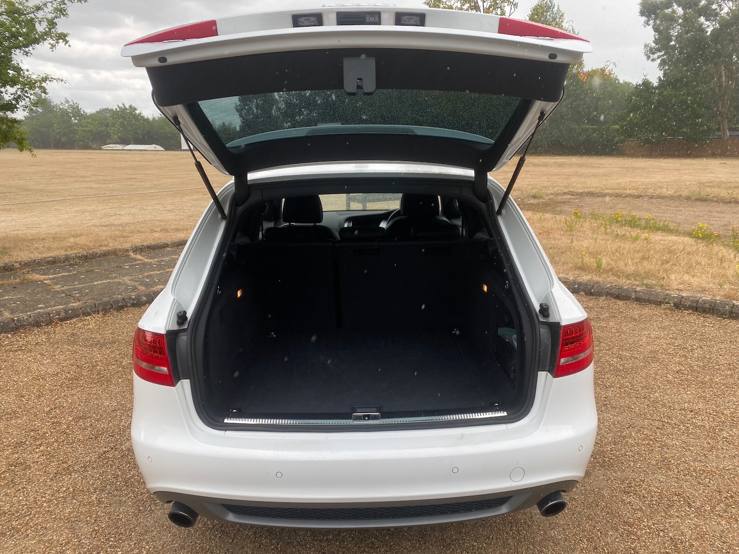 Used Audi A4 Avant 2011 for sale - 78074850: Photo 18