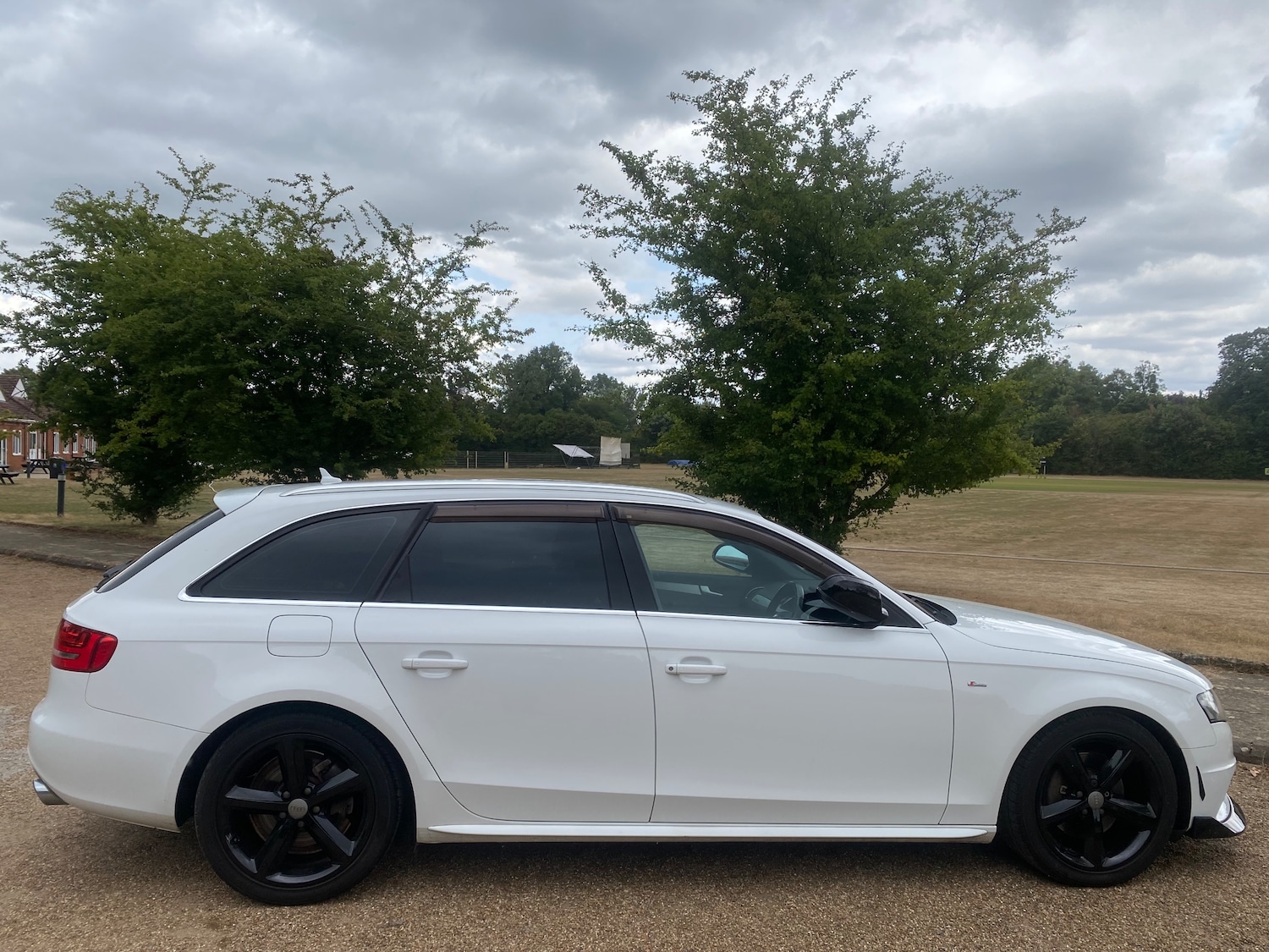 Used Audi A4 Avant 2011 for sale - 78074850: Photo 44