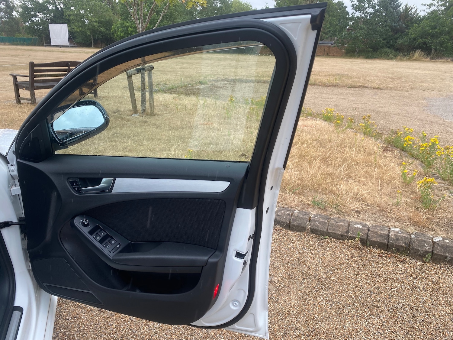 Used Audi A4 Avant 2011 for sale - 78074850: Photo 8