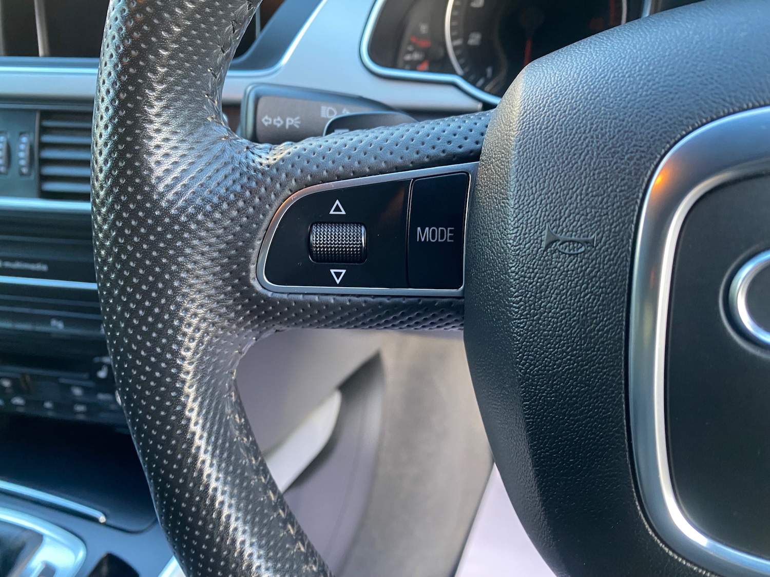 Used Audi A5 2010 for sale - 76819751: Photo 35