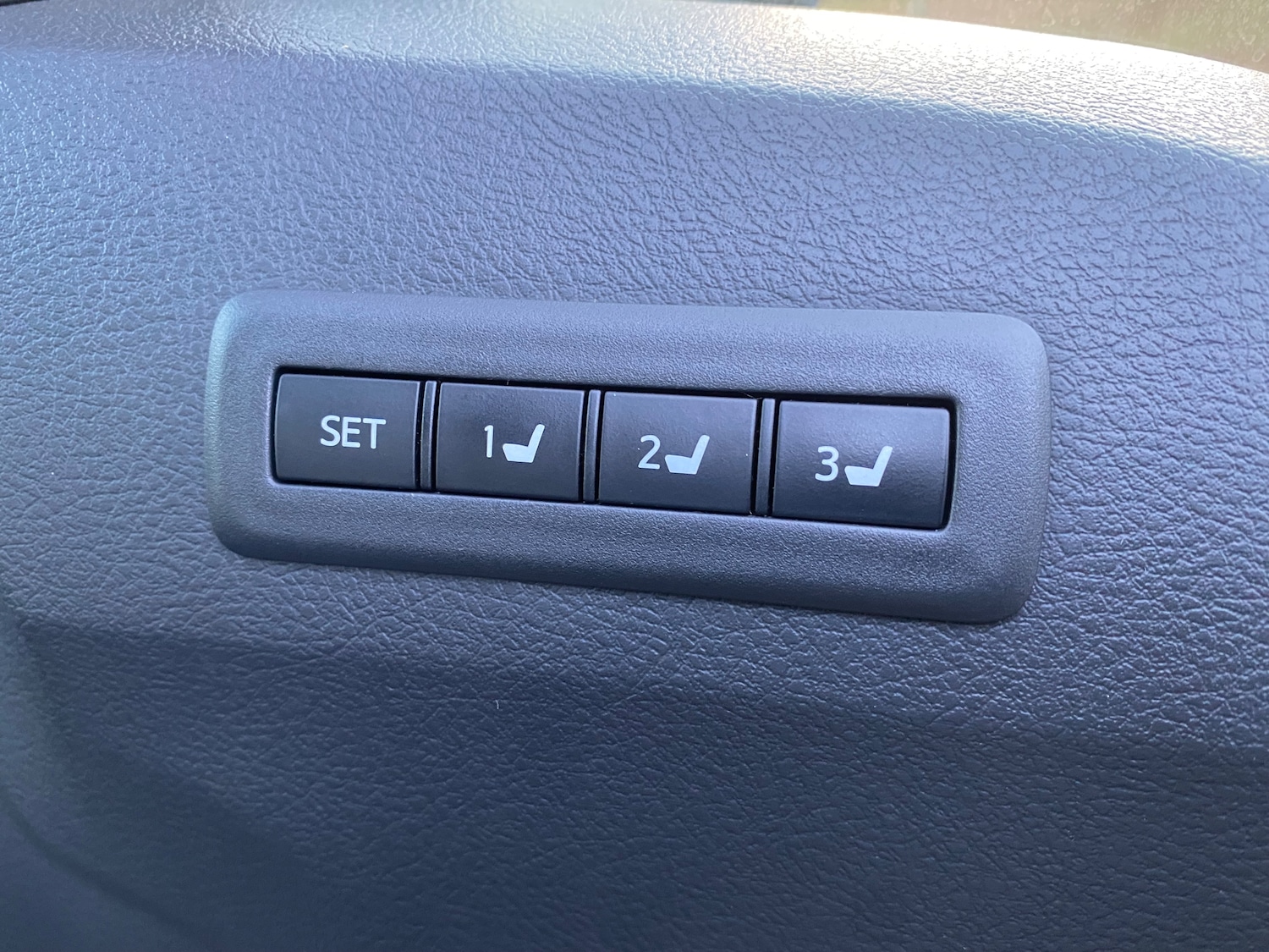 Used Toyota Alphard 2012 for sale - 76934248: Photo 10