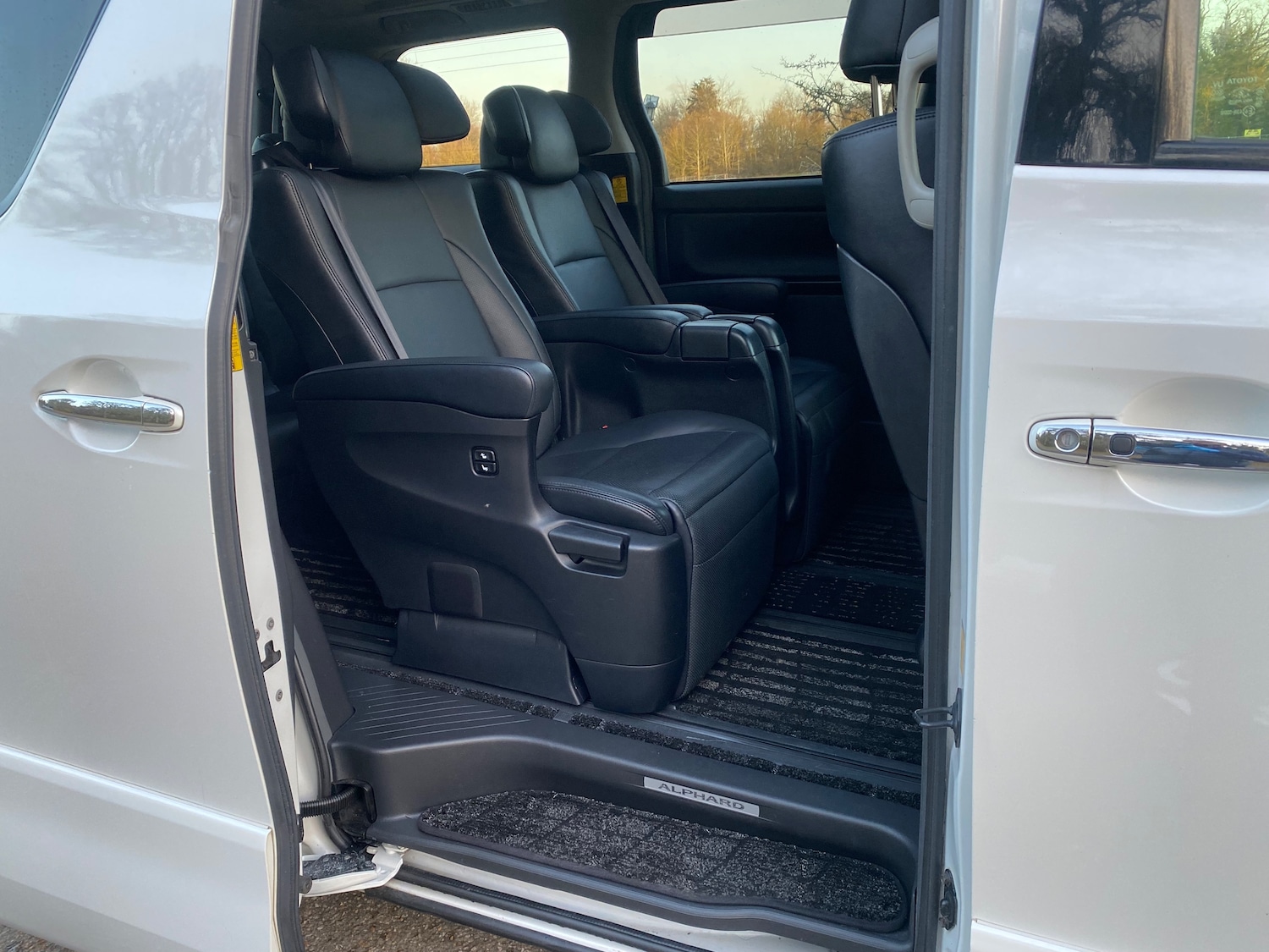 Used Toyota Alphard 2012 for sale - 76934248: Photo 14