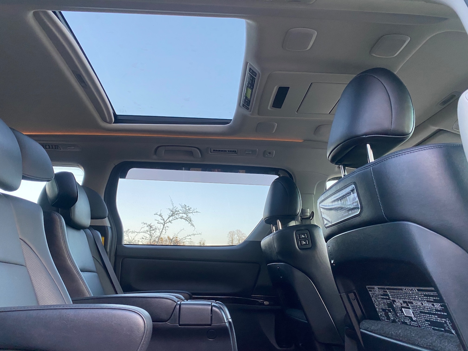 Used Toyota Alphard 2012 for sale - 76934248: Photo 15