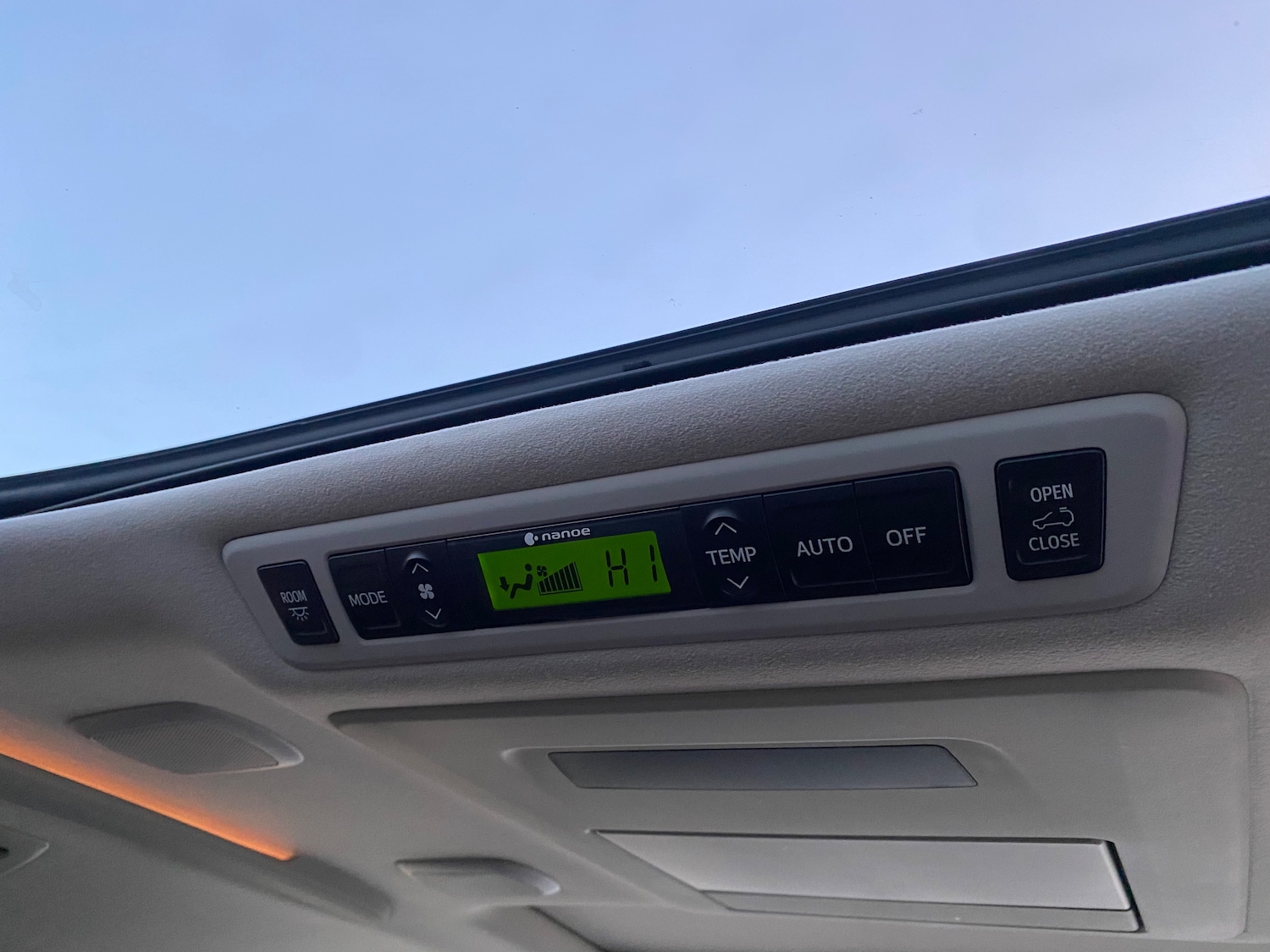 Used Toyota Alphard 2012 for sale - 76934248: Photo 59