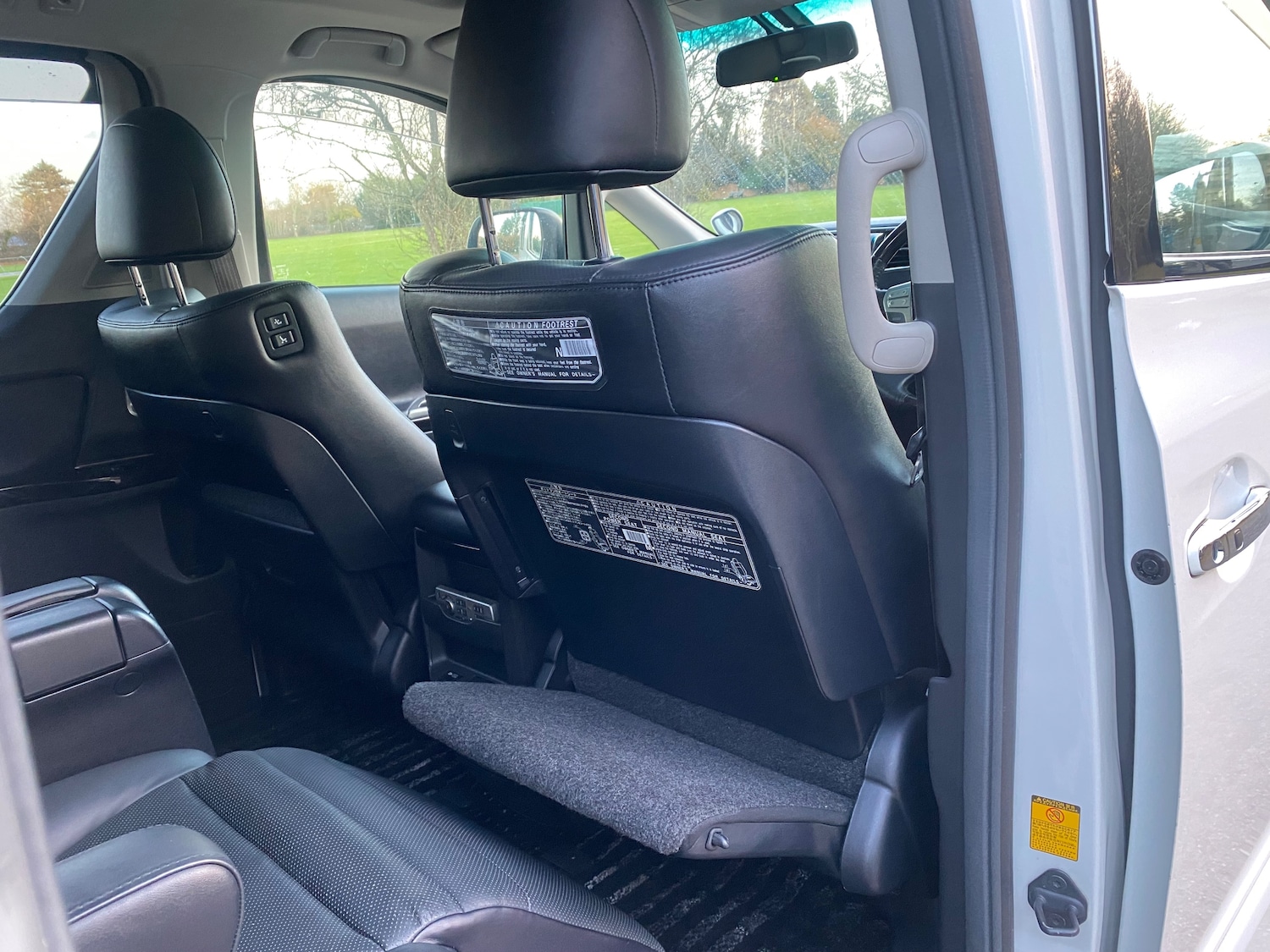 Used Toyota Alphard 2012 for sale - 76934248: Photo 64