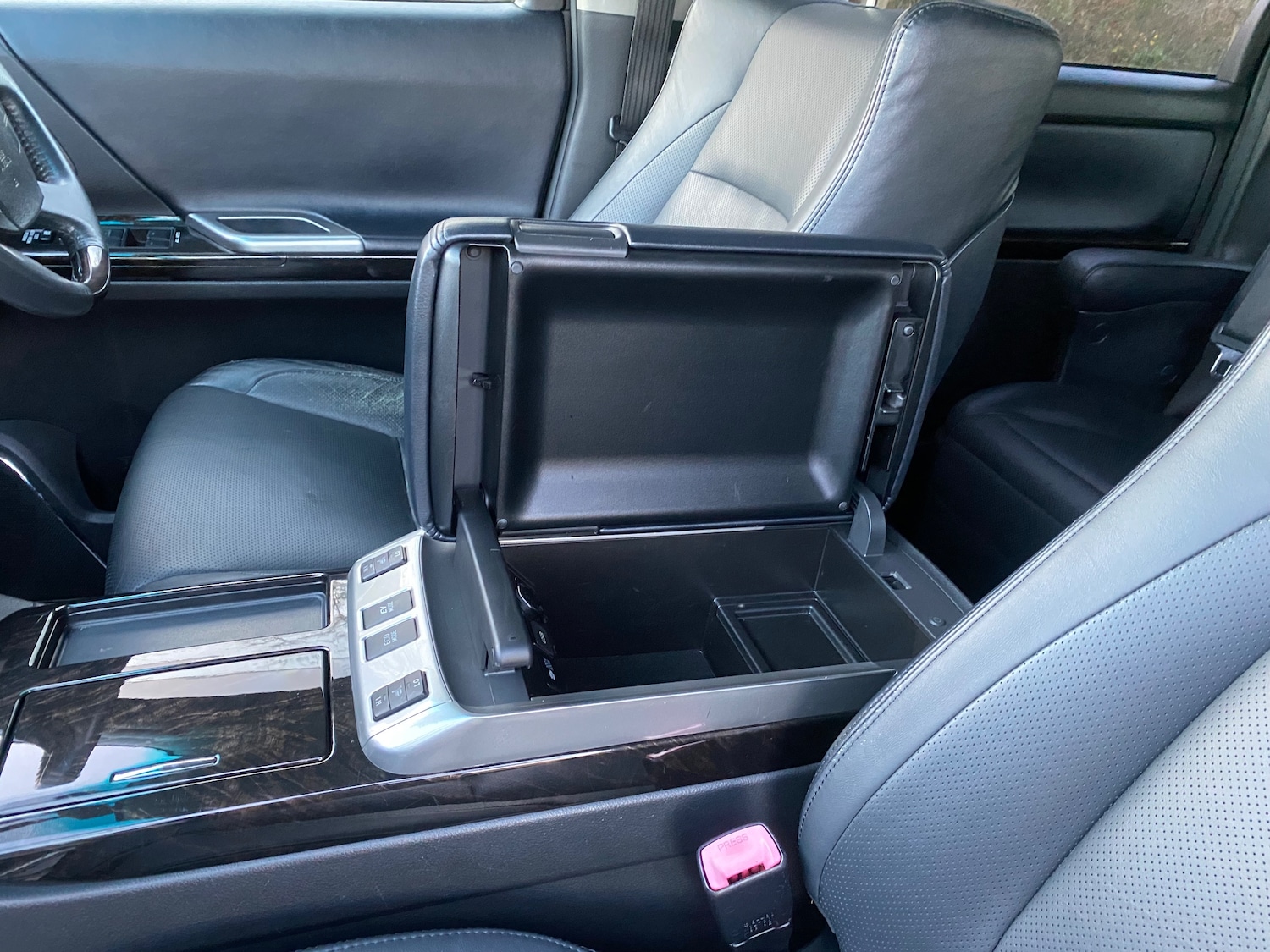 Used Toyota Alphard 2012 for sale - 76934248: Photo 78