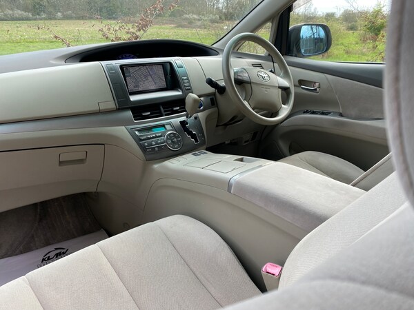 Used Toyota Estima 2010 for sale - 72043906: Photo 25