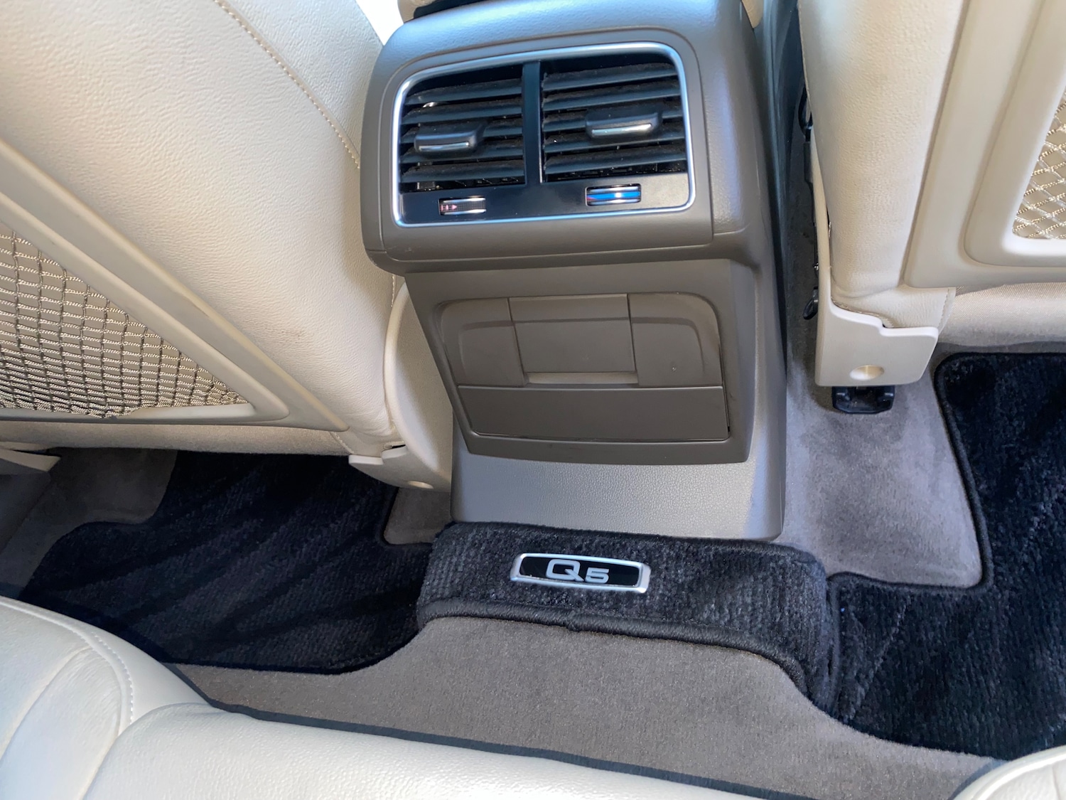 Used Audi Q5 2015 for sale - 76875157: Photo 61