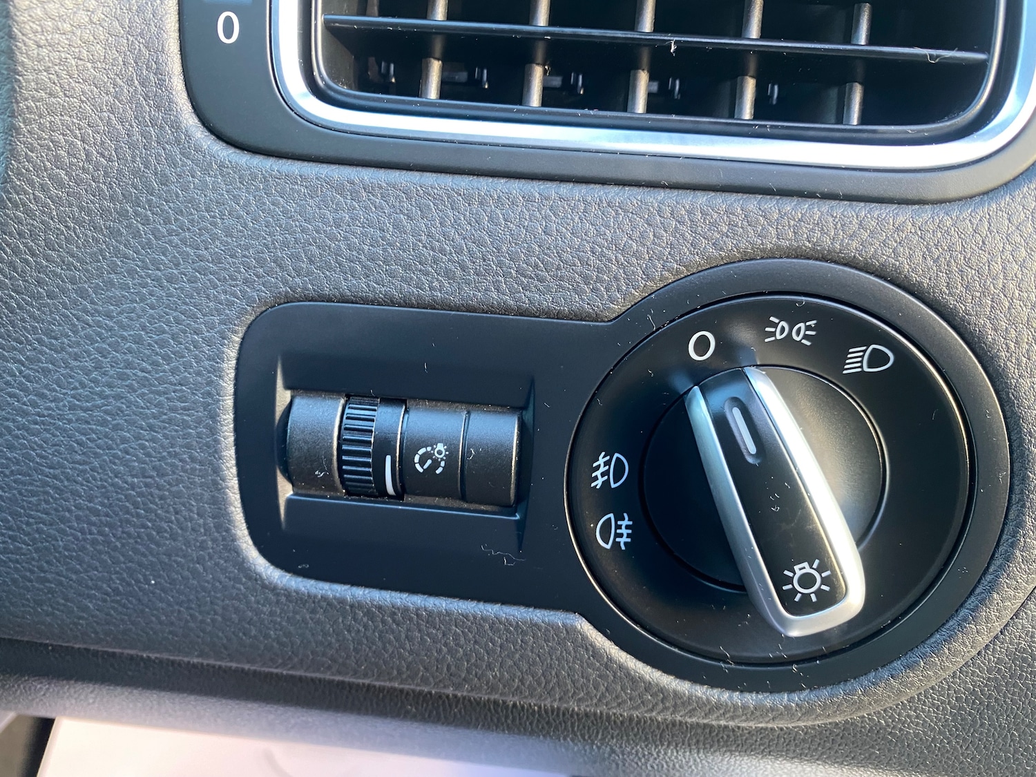 Used Volkswagen Polo 2012 for sale - 76819752: Photo 31