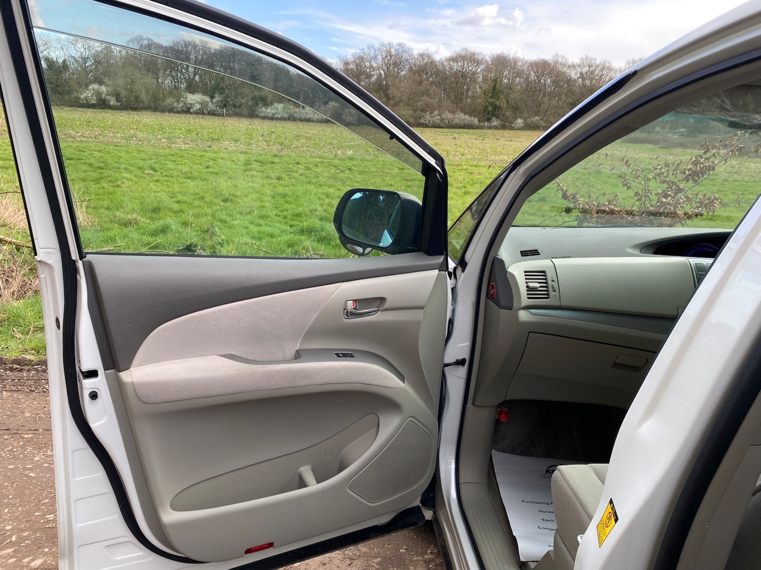 Used Toyota Estima 2010 for sale - 77125236: Photo 24