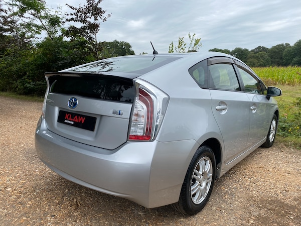 Used Toyota Prius 2015 for sale - 73836070: Photo 10