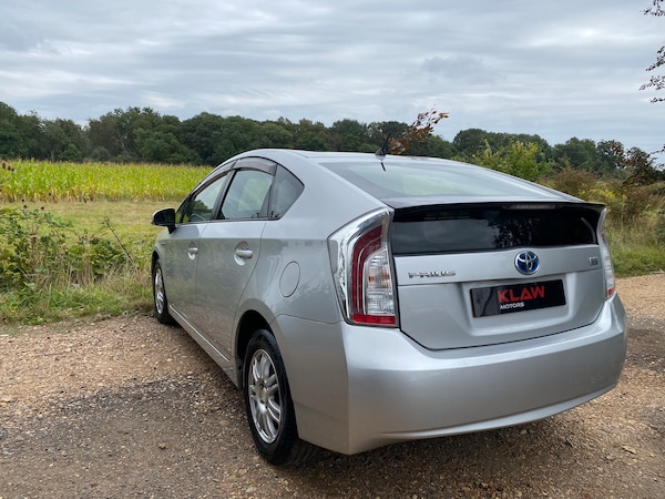 Used Toyota Prius 2015 for sale - 73836070: Photo 7