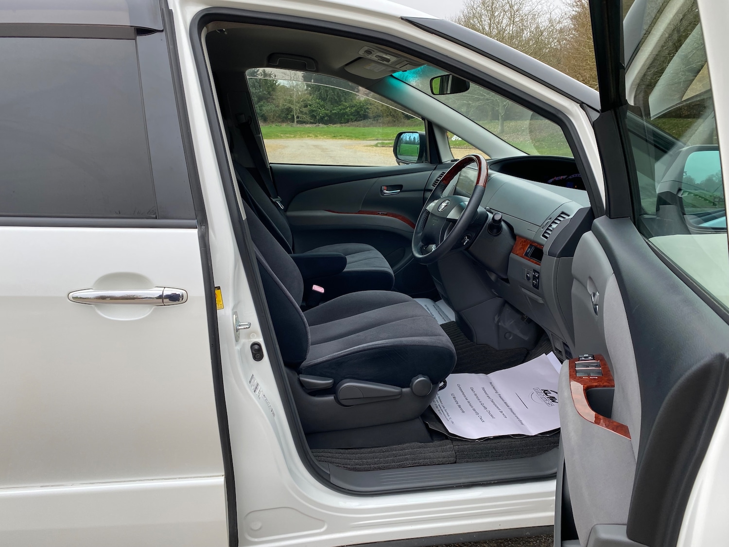 Used Toyota Estima 2010 for sale - 77786413: Photo 11