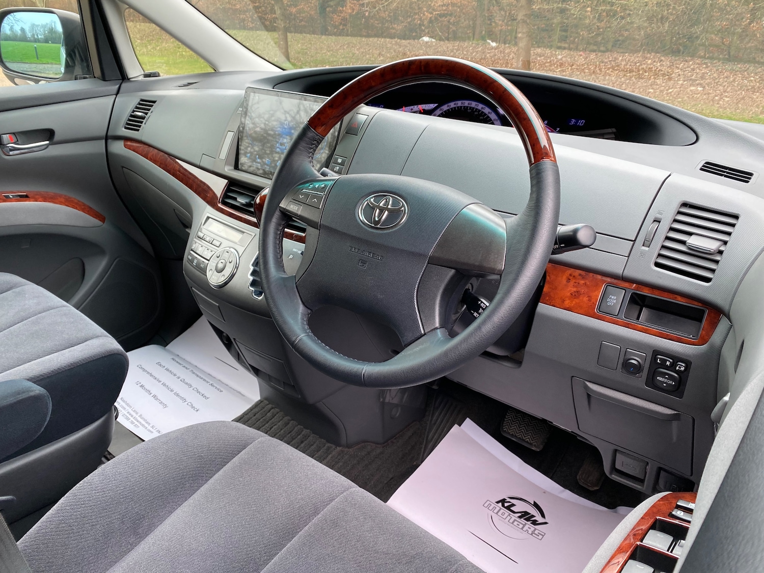 Used Toyota Estima 2010 for sale - 77786413: Photo 14