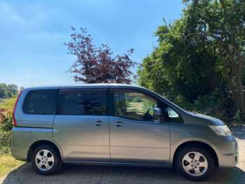 Used Nissan Serena 2008 for sale - 64168079: Photo