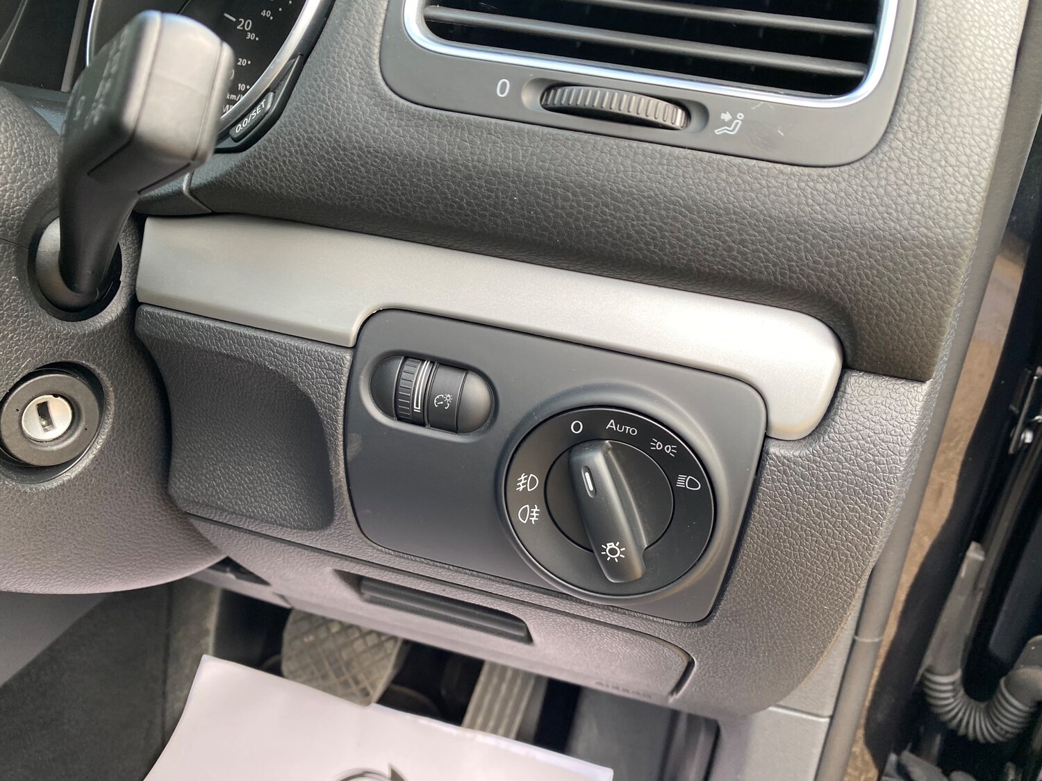 Used Volkswagen Golf 2011 for sale - 77211704: Photo 14