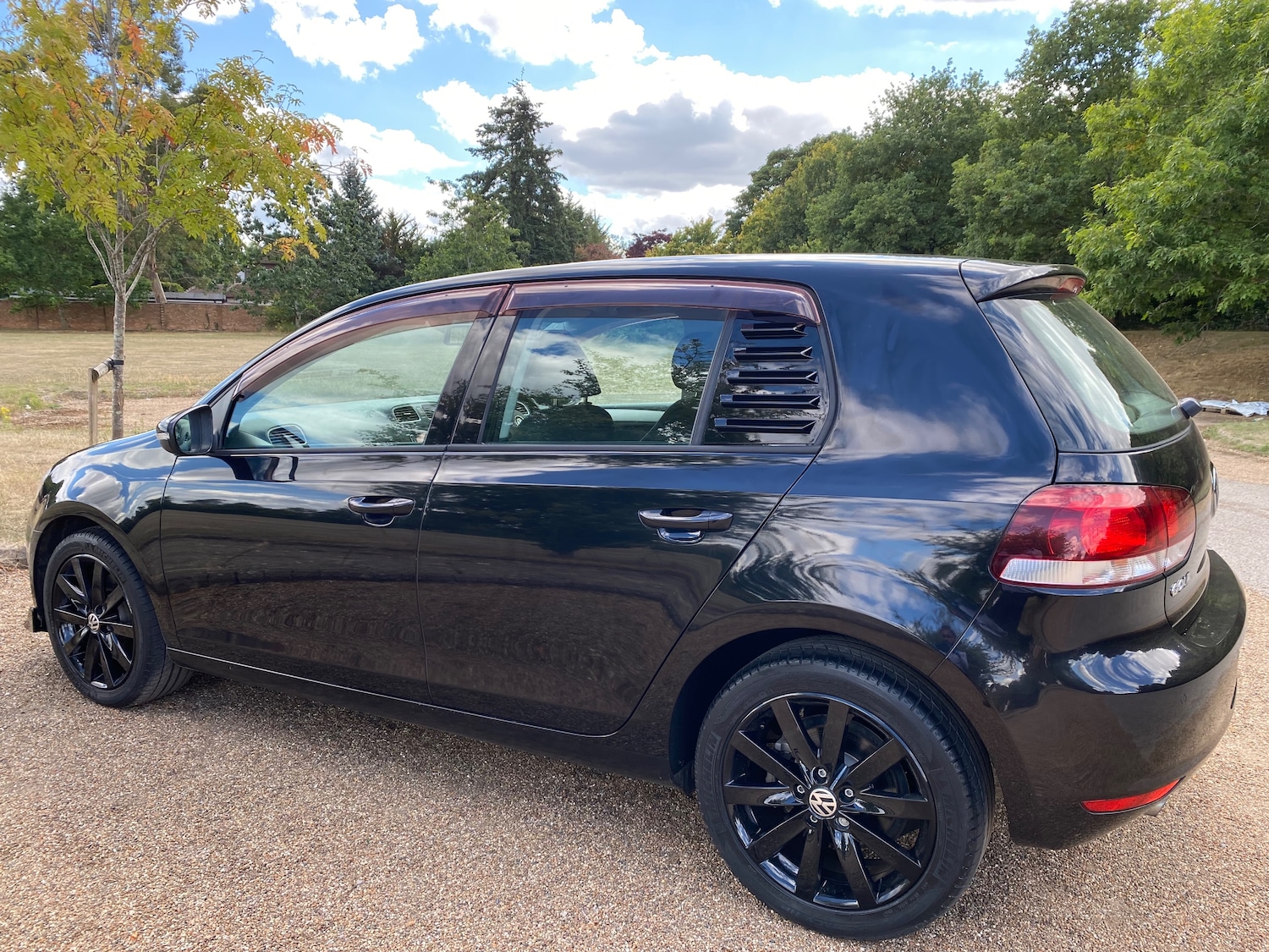 Used Volkswagen Golf 2011 for sale - 77211704: Photo 33