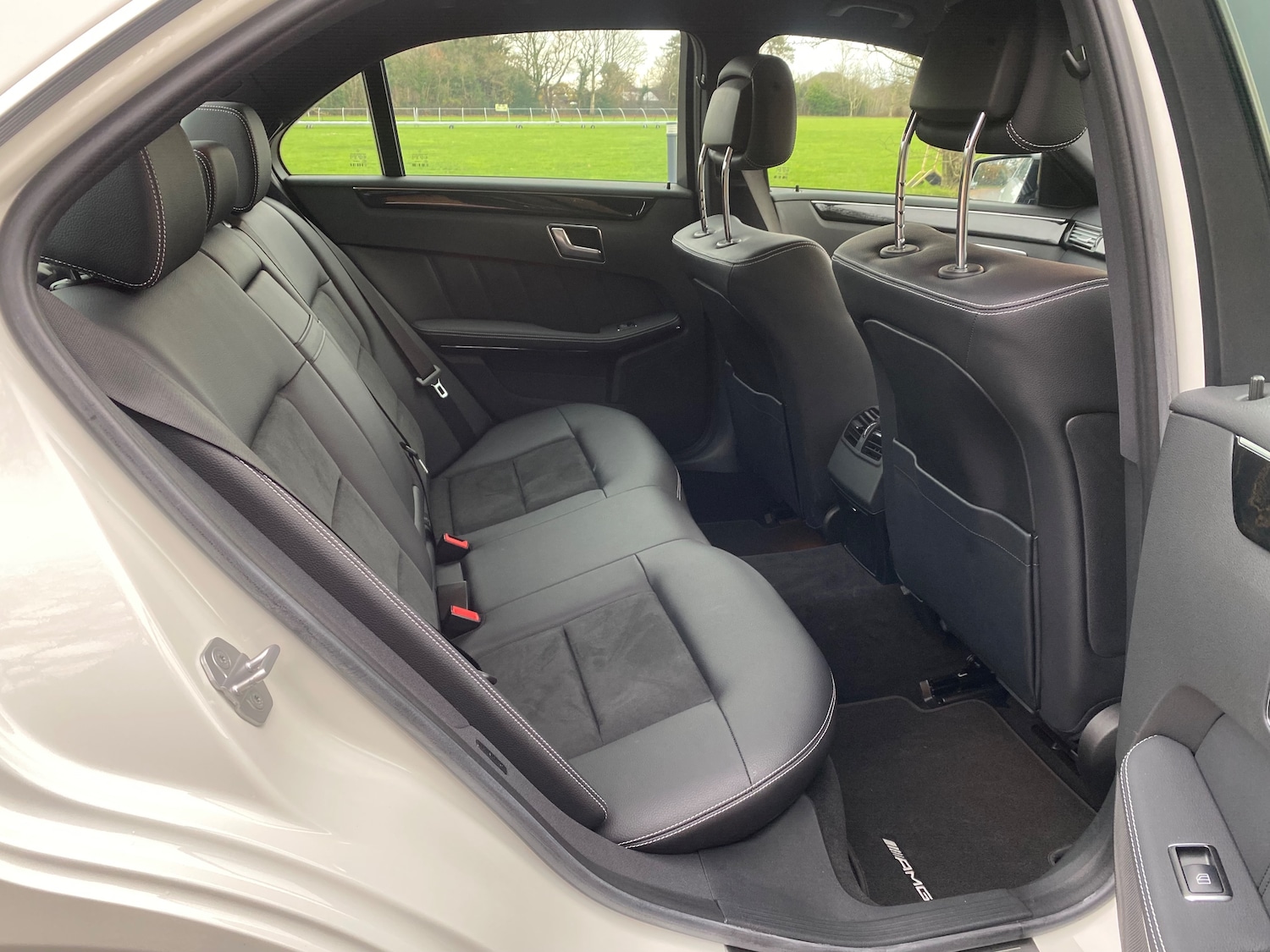 Used Mercedes-Benz E Class 2012 for sale - 76888939: Photo 18