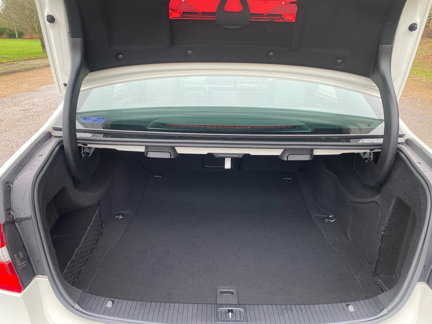 Used Mercedes-Benz E Class 2012 for sale - 76888939: Photo 19