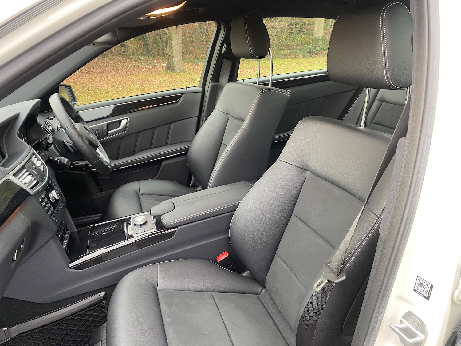 Used Mercedes-Benz E Class 2012 for sale - 76888939: Photo 22