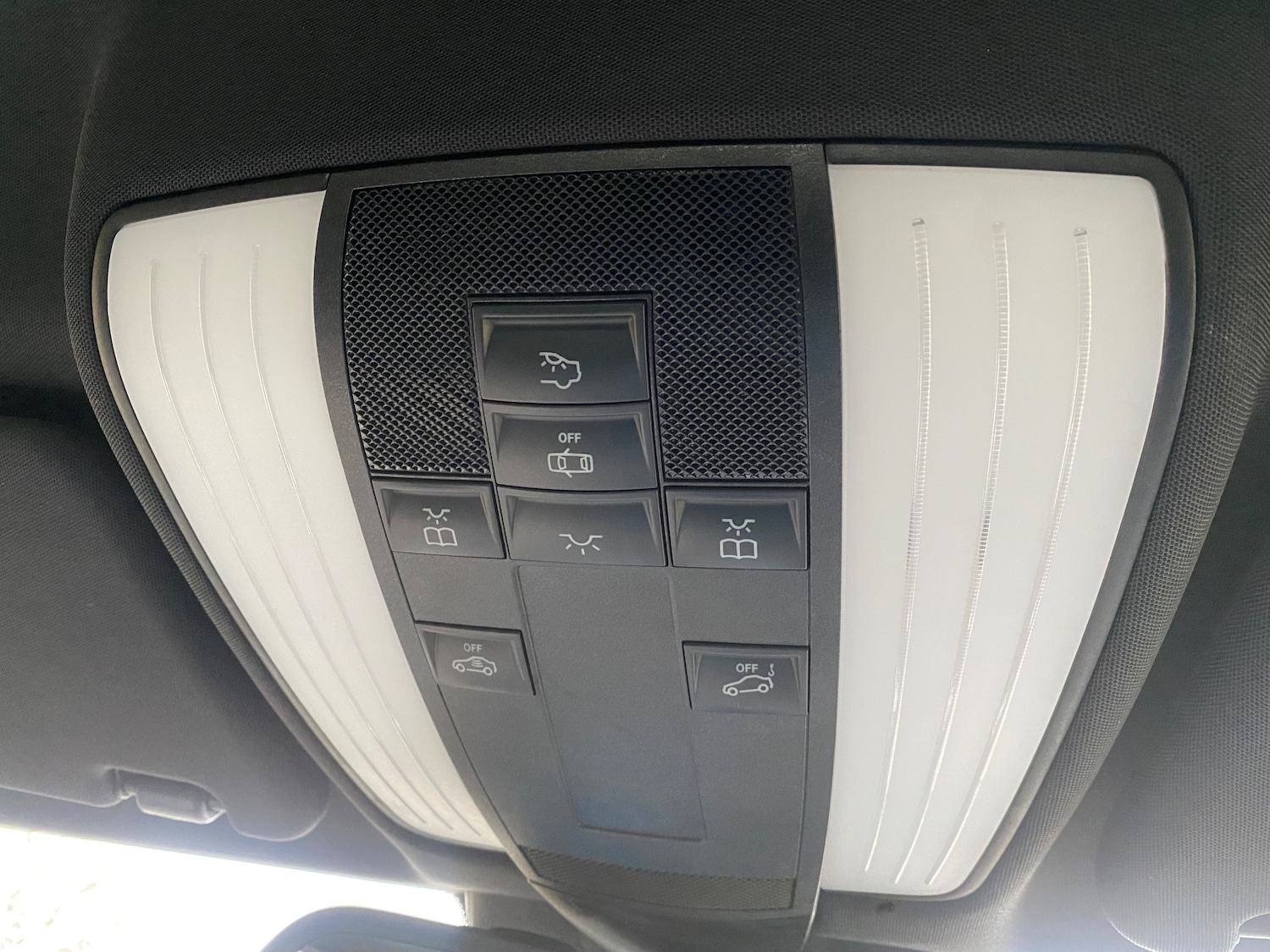 Used Mercedes-Benz E Class 2012 for sale - 76888939: Photo 24