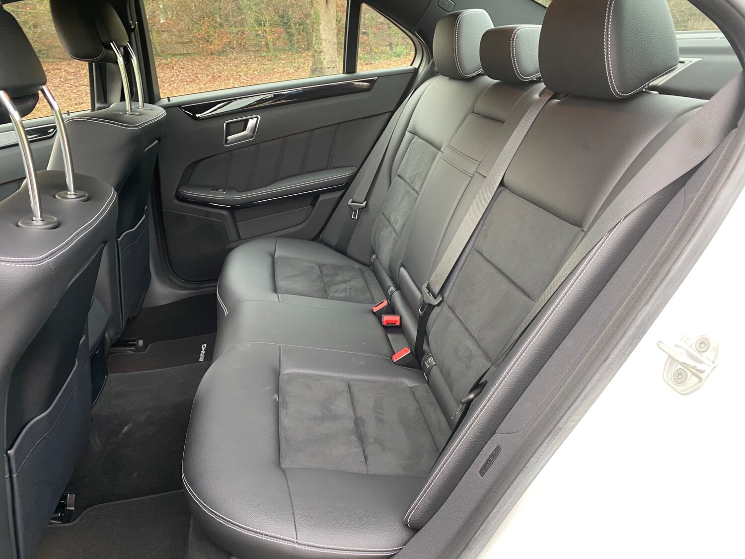 Used Mercedes-Benz E Class 2012 for sale - 76888939: Photo 35