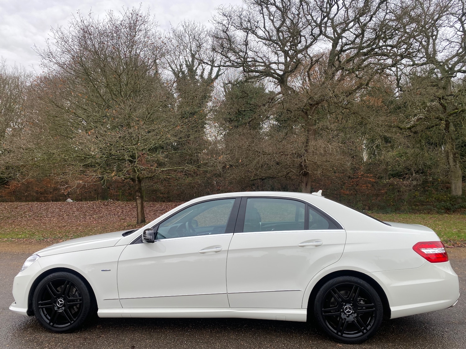 Used Mercedes-Benz E Class 2012 for sale - 76888939: Photo 7