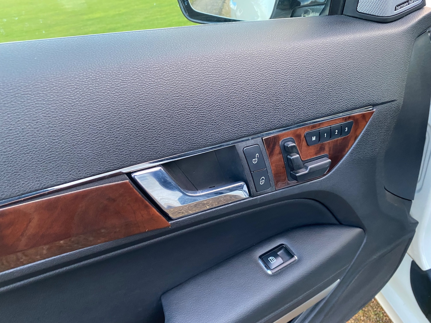 Used Mercedes-Benz E Class 2009 for sale - 77180016: Photo 16