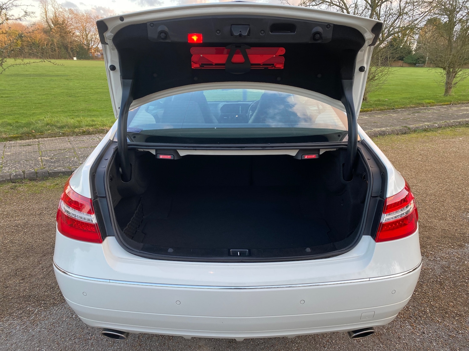 Used Mercedes-Benz E Class 2009 for sale - 77180016: Photo 29