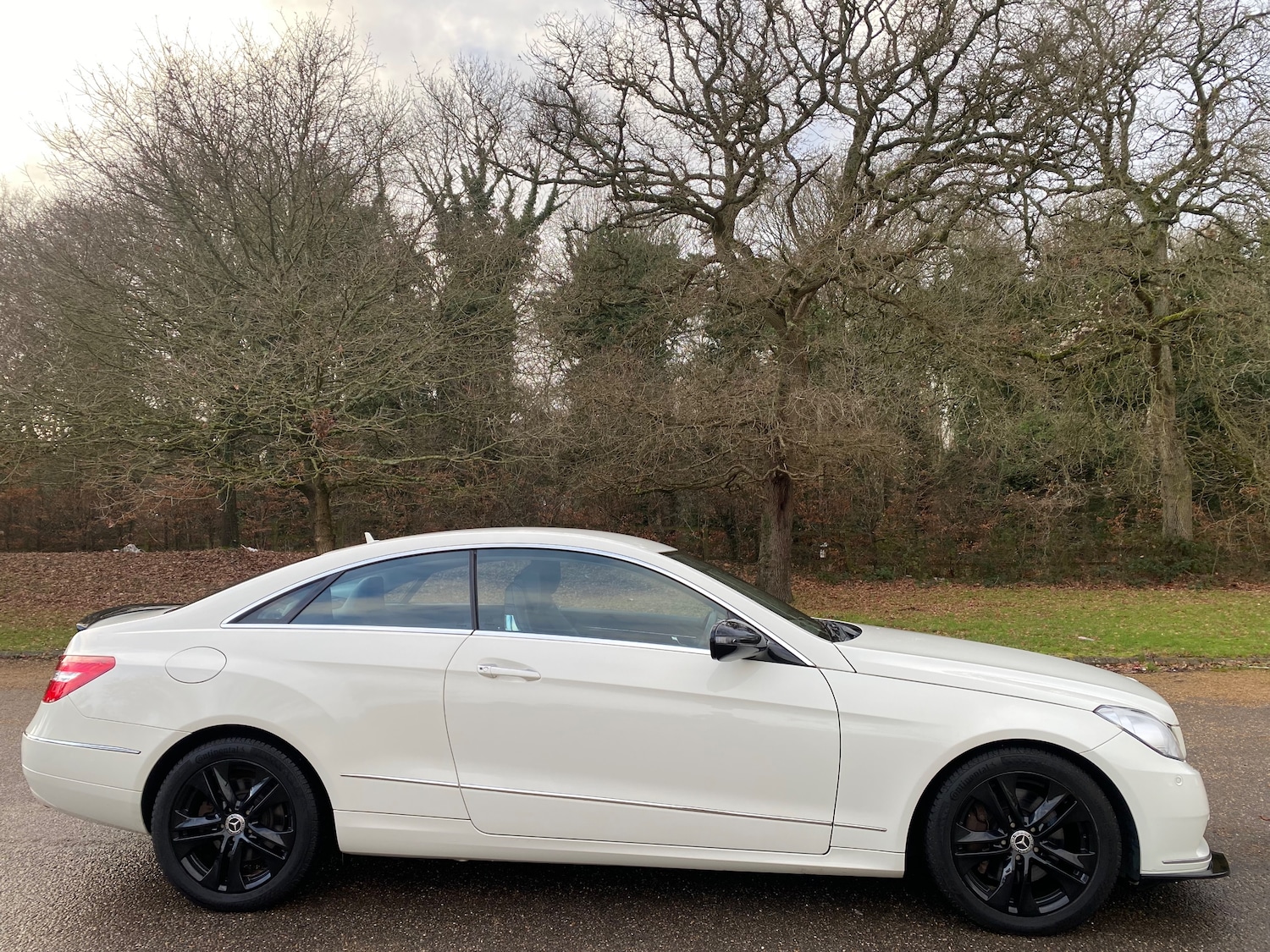 Used Mercedes-Benz E Class 2009 for sale - 77180016: Photo 40