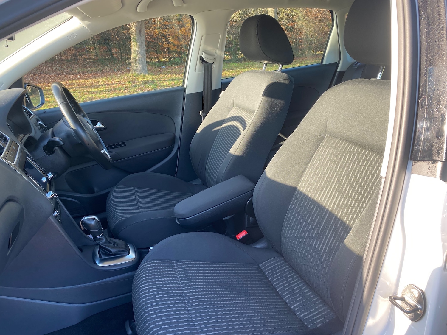 Used Volkswagen Polo 2012 for sale - 76826979: Photo 28