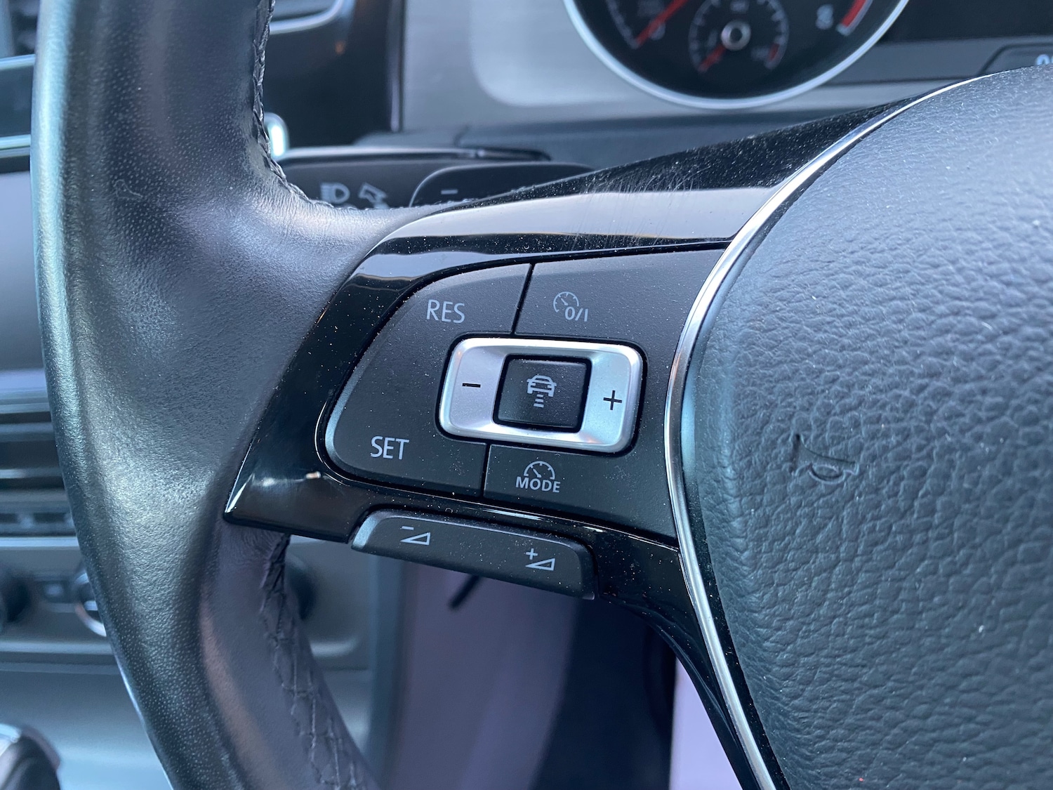 Used Volkswagen Golf 2013 for sale - 77165826: Photo 32