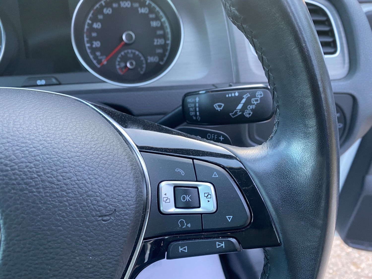 Used Volkswagen Golf 2013 for sale - 77165826: Photo 35