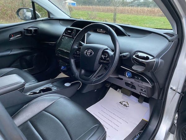 Used Toyota Prius 2020 for sale - 73708932: Photo 12