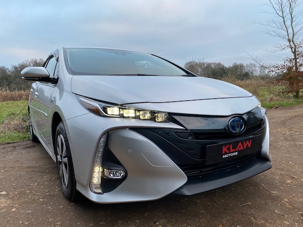 Used Toyota Prius 2020 for sale - 73708932: Photo 1