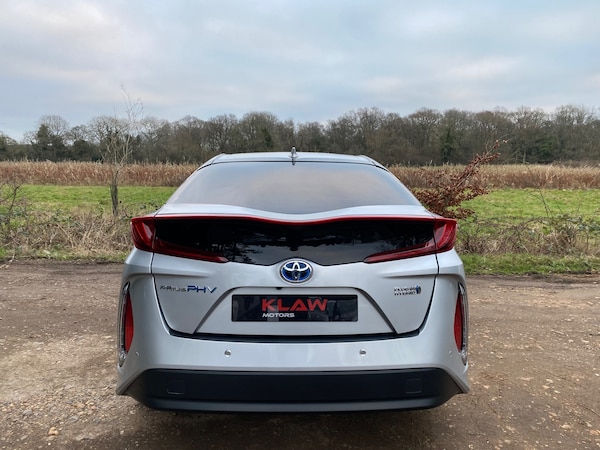 Used Toyota Prius 2020 for sale - 73708932: Photo 44