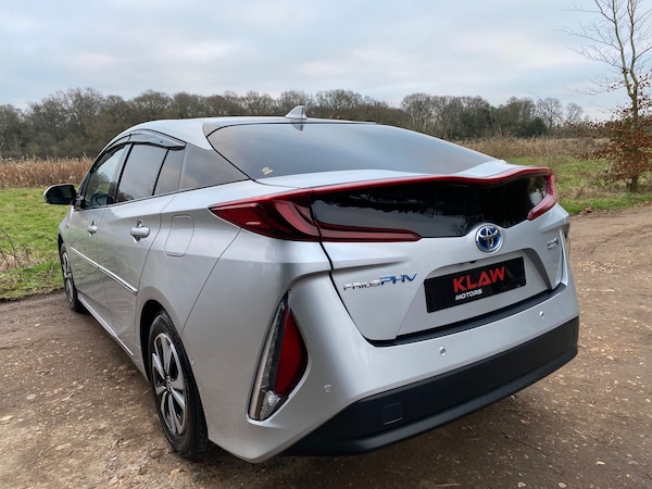 Used Toyota Prius 2020 for sale - 73708932: Photo 45