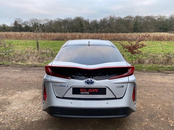 Used Toyota Prius 2020 for sale - 73708932: Photo 8