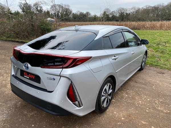 Used Toyota Prius 2020 for sale - 73708932: Photo 9