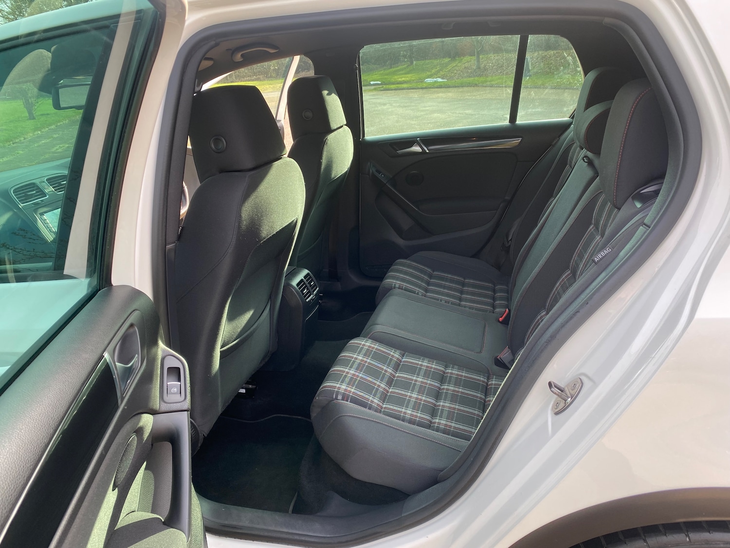 Used Volkswagen Golf 2013 for sale - 77211697: Photo 32