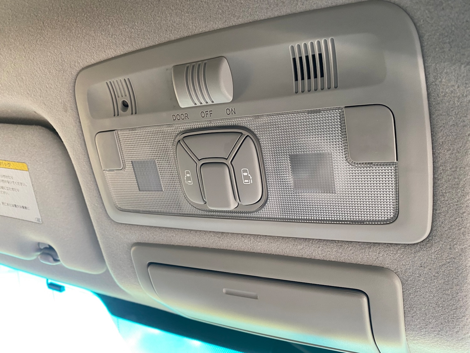 Used Toyota Estima 2009 for sale - 77125239: Photo 25